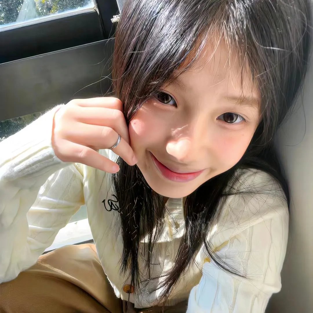 总之就是非常可爱~制服~